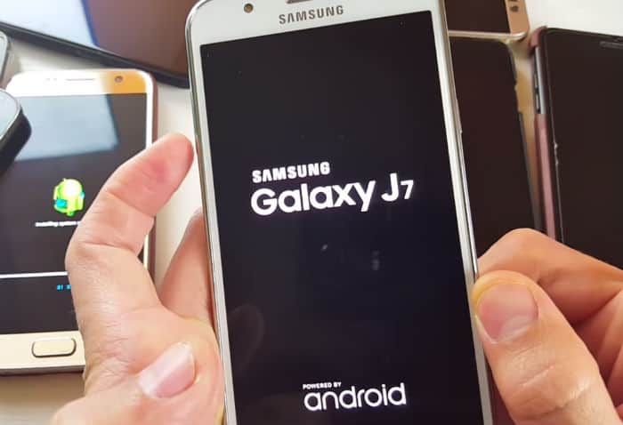 Telefon Samsung Yazısında Kalıyor Açılmıyor